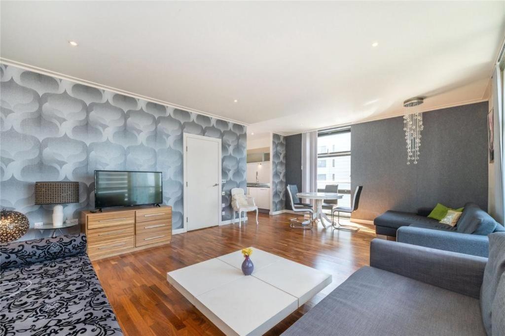 Penthouse Canary Wharf - Free Wifi Апартаменты